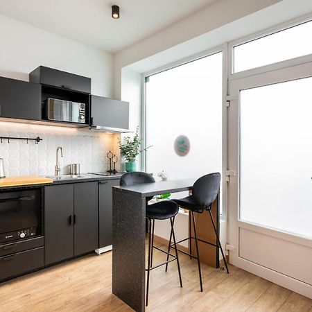 Le Cocon Des Artistes Apartman Lyon Kültér fotó